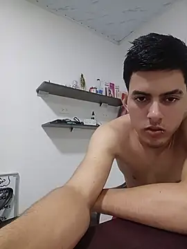 Chatroom XXX en direct de 3hornys-straights