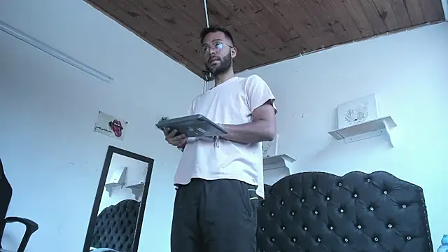 Arez_Vortex_ Live XXX-Chat