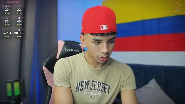 צ'אט XXX בשידור חי של andy_cute22