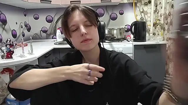 Saranade 라이브 XXX 채팅