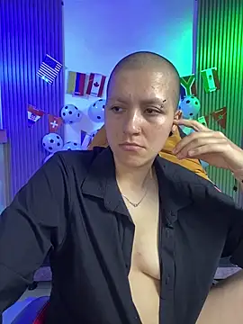 nicocoox: онлайн-секс-чат