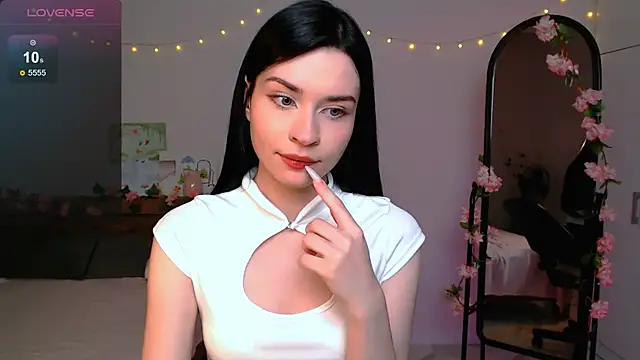 Tina_Charm élő XXX-chatje