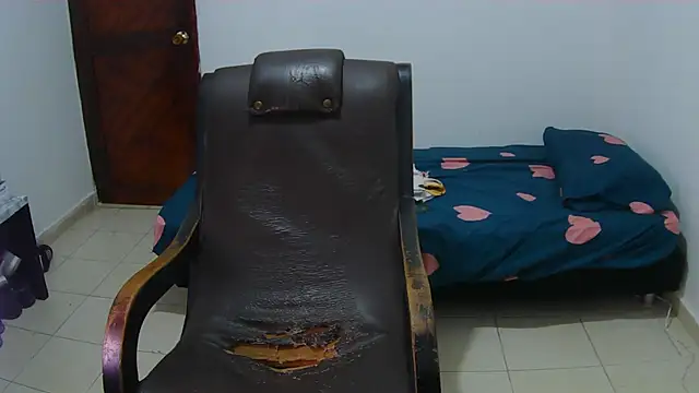 Hansel_take élő XXX-chatje
