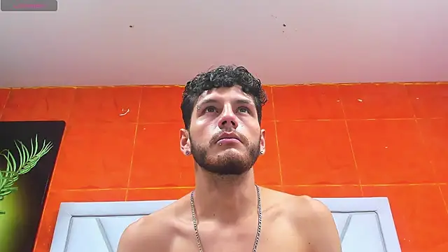 CHRIS_GREYn Live XXX chat