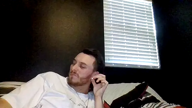 XXX chat uživo modela Mikecloudyhawk