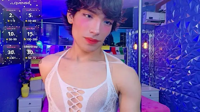 AlecciaNova Show in webcam
