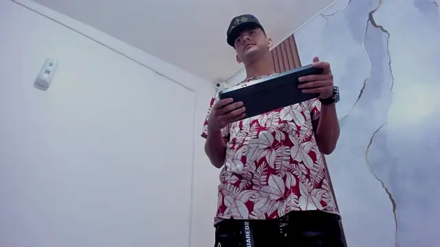 STEVEN_OS: απευθείας συνομιλία ΧΧΧ