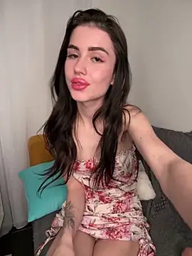 SofiaLaLight Adlı Modelin Canlı XXX Sohbeti