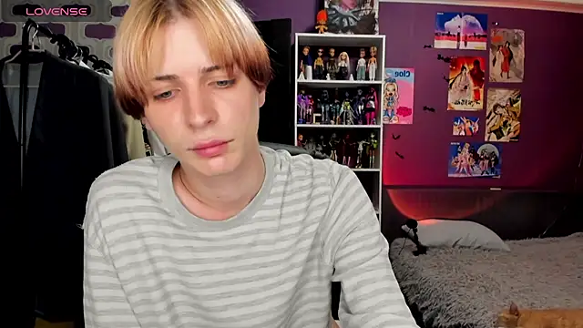 sweet_peach___ élő XXX-chatje