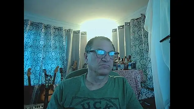 coryassman Show in webcam