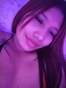 Cherry_CharlotteeのライブXXXチャット