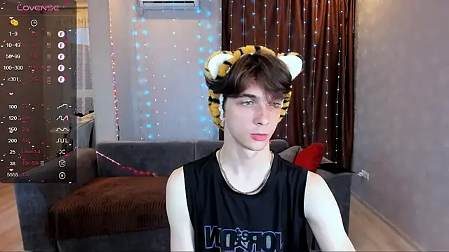 Chat XXX en directo de Aaron_Boom