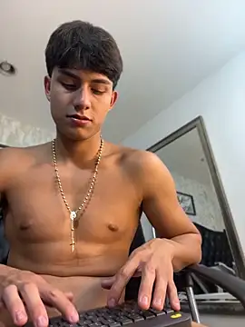Lander_Cruz – Naživo XXX chat