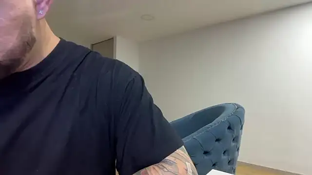 exclusivecouple69 live XXX chat