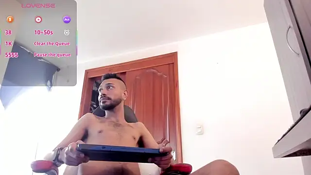 Aron_Baylor Live XXX-chat