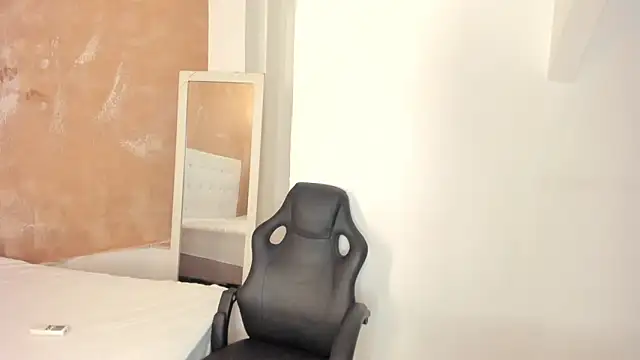 ISABELLAXDOLL – Naživo XXX chat