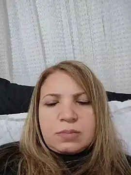 AMORARDENTE live XXX chat