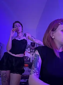 צ'אט XXX בשידור חי של Dooubletroublee