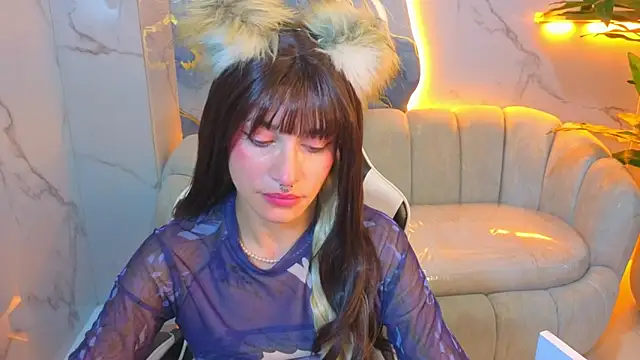 Lily_Tx Adlı Modelin Canlı XXX Sohbeti