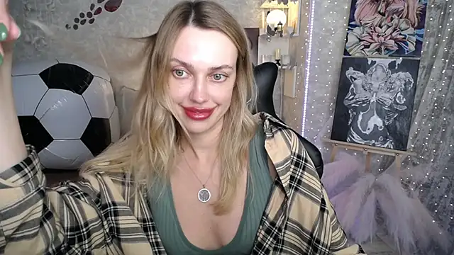 Онлайн чат XXX NickyAdamidi