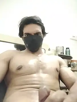 Chatroom XXX en direct de Rocky_boy4