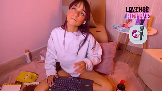 צ'אט XXX בשידור חי של Kitty_madness