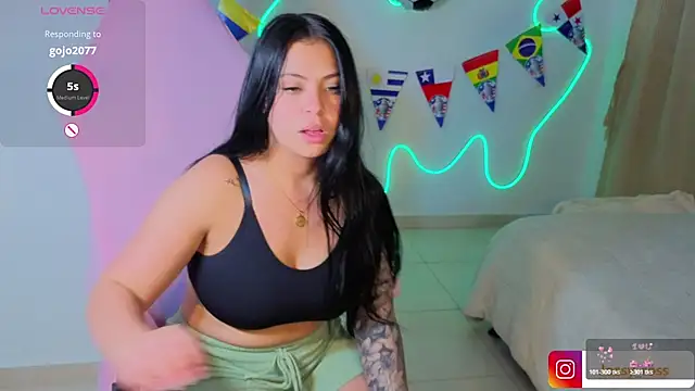 Chat XXX en directo de Victoryyy_