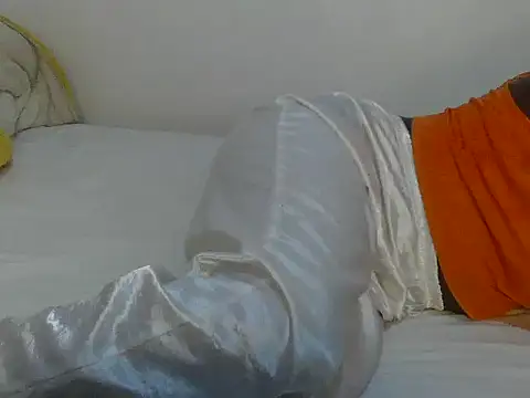HOTMAYA254's Live XXX Chat