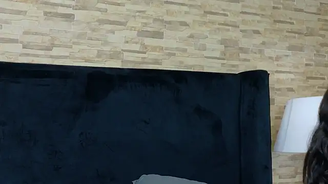 SofiiaJhonson's Live XXX Chat