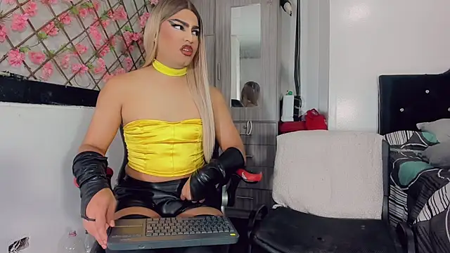 Chatroom XXX en direct de Thiara_veky_