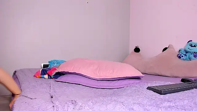 KIMAPRIL Adlı Modelin Canlı XXX Sohbeti