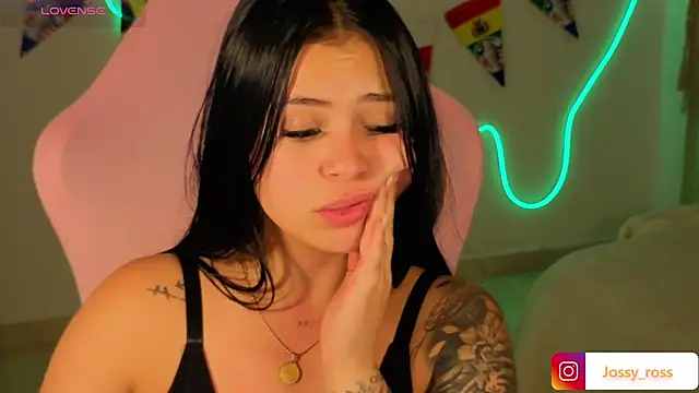 Chat XXX en directo de Victoryyy_