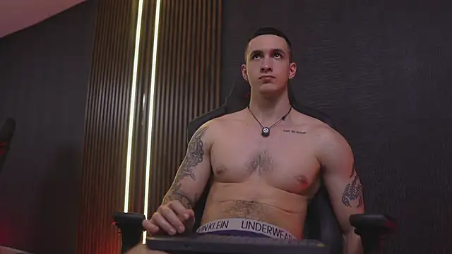 JacksonOlsenn Live XXX-chat