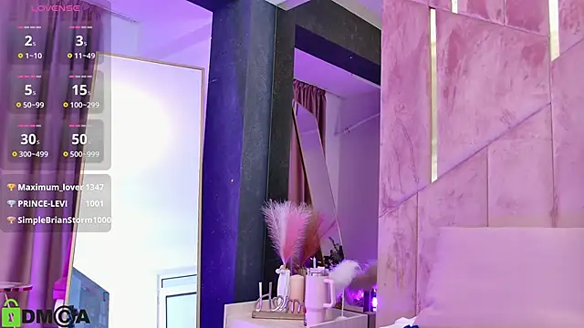 دردشة LanaKream الجنسية المباشرة