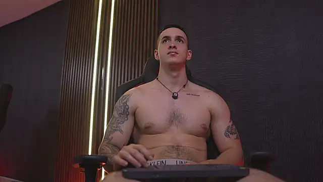 XXX chat uživo modela JacksonOlsenn