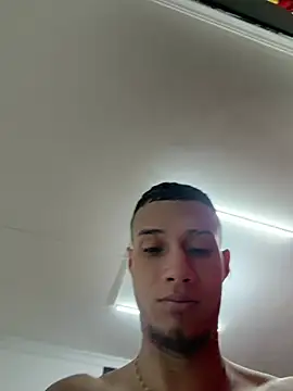 friends_lust_latin's Webcam Show