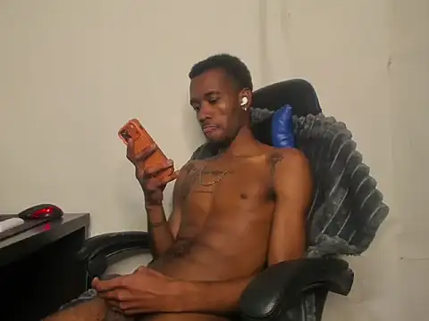 Kofi_exotic_2 live XXX chat