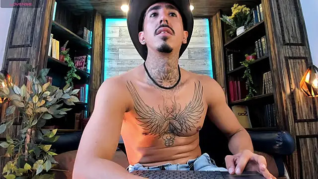 Donovan_Desmond Adlı Modelin Canlı XXX Sohbeti