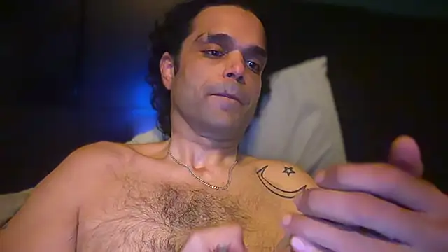 icebergslim281's Live XXX Chat