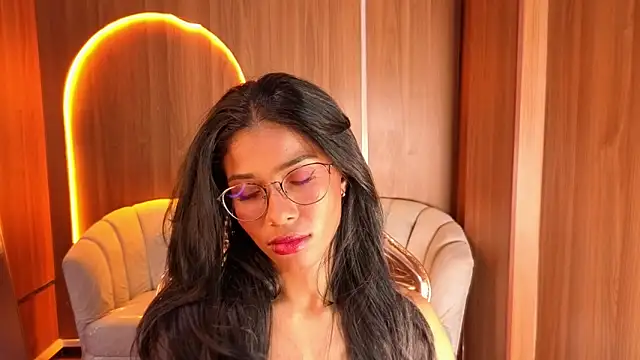 Alina_b_'s Live XXX Chat