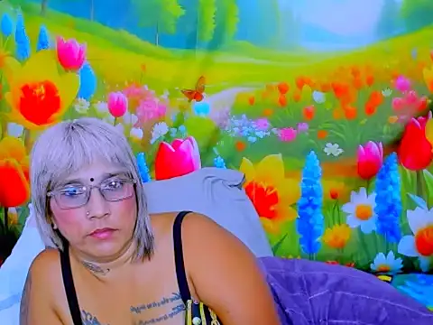 indianroxy Chat XXX live