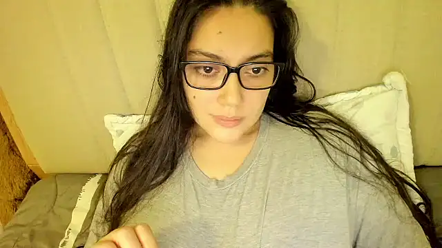 Chatroom XXX en direct de roniewester