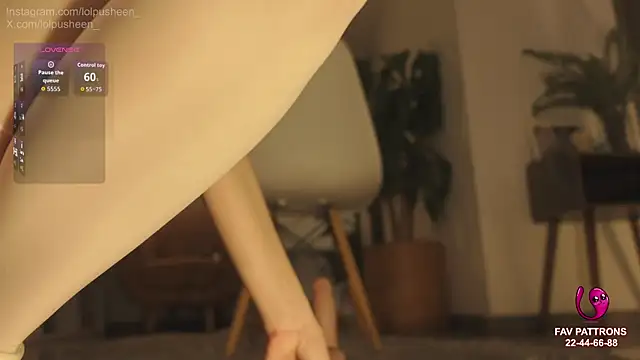 JulietteDee 现场XXX聊天