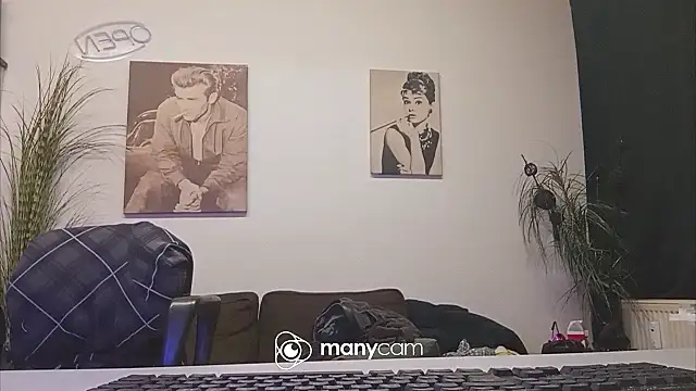Živý XXX chat der_dino30