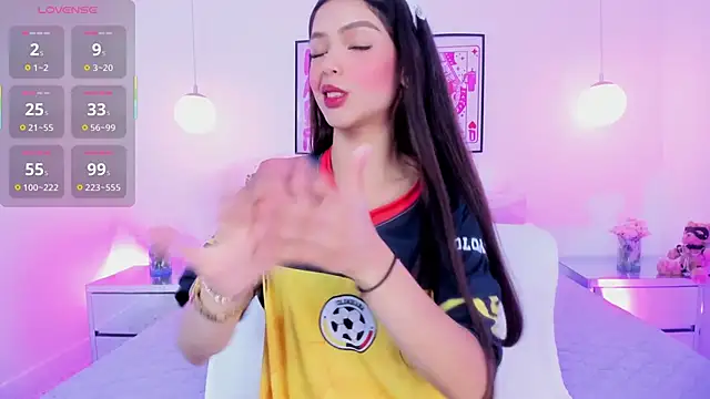 caaty7 élő XXX-chatje