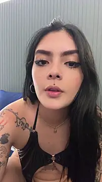 AliceRitter live XXX chat
