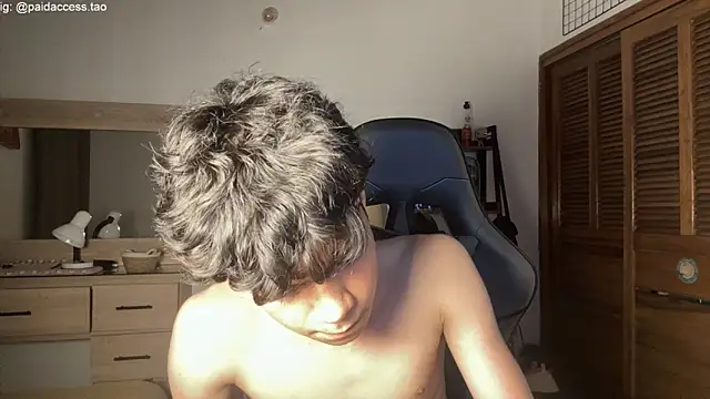 Chat XXX en directo de OopsAgain_