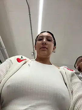 Chat XXX en directo de KittyObsession