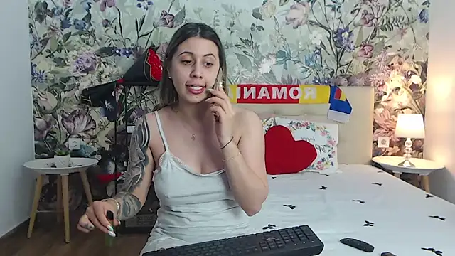 XXX chat uživo modela RoseDiamond06