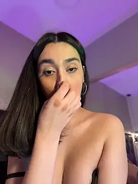 Chatroom XXX en direct de MiahWindsor
